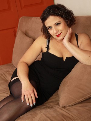 36 year old elegant Anna P from AllOver30 looking hot in nylons