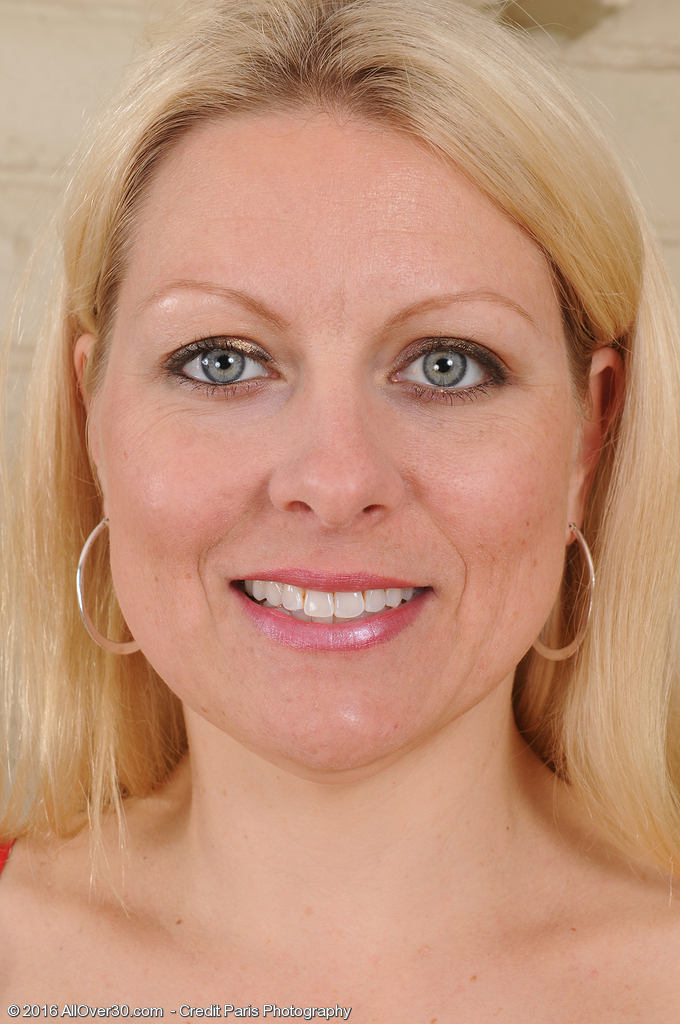 zoe003002005630002